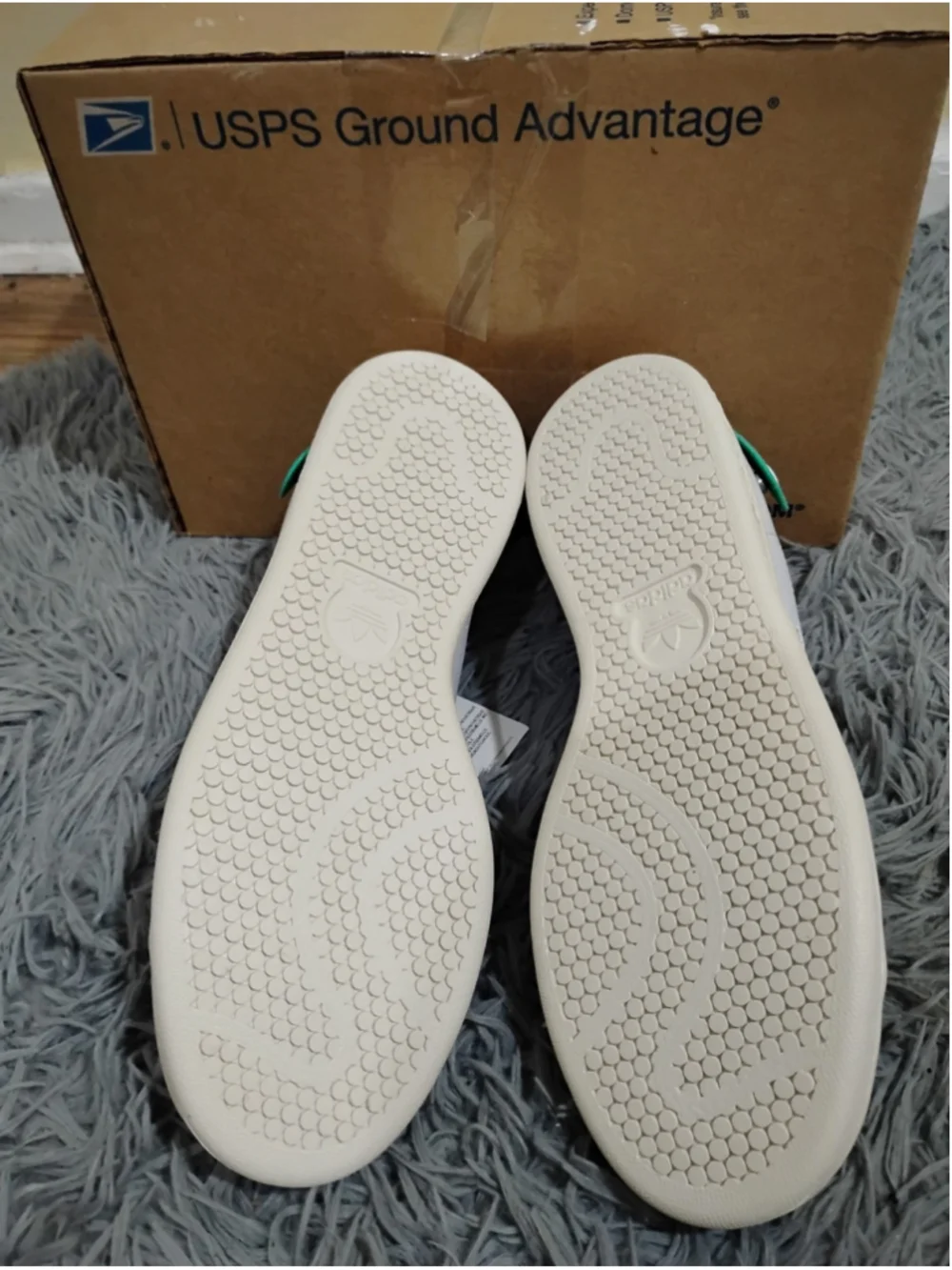 Adidas Stan Smith Men's Size 9.5 White Green Sneakers GX3309
